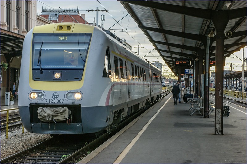 Zagreb - Split train