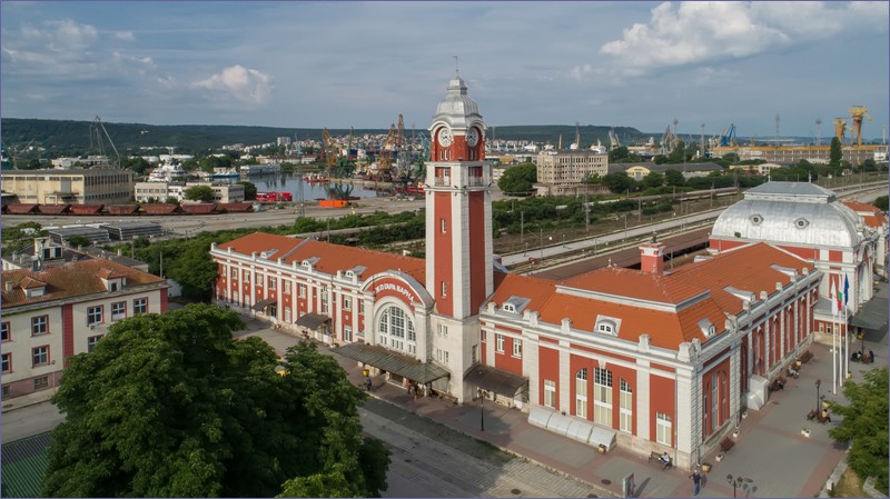 Varna train station