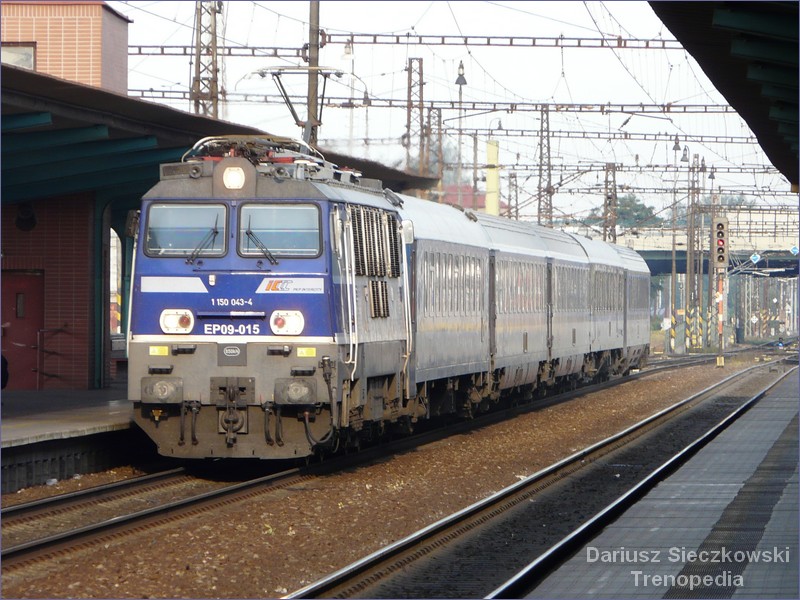 Prague to Warsaw train