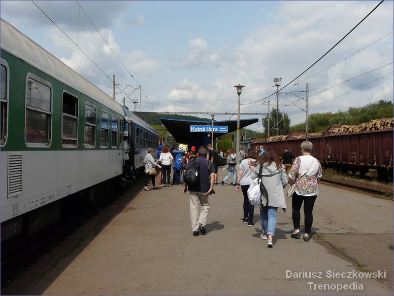 Train from Prague to Kutna Hora