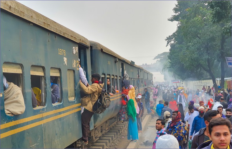 Train travel in Bangladesh