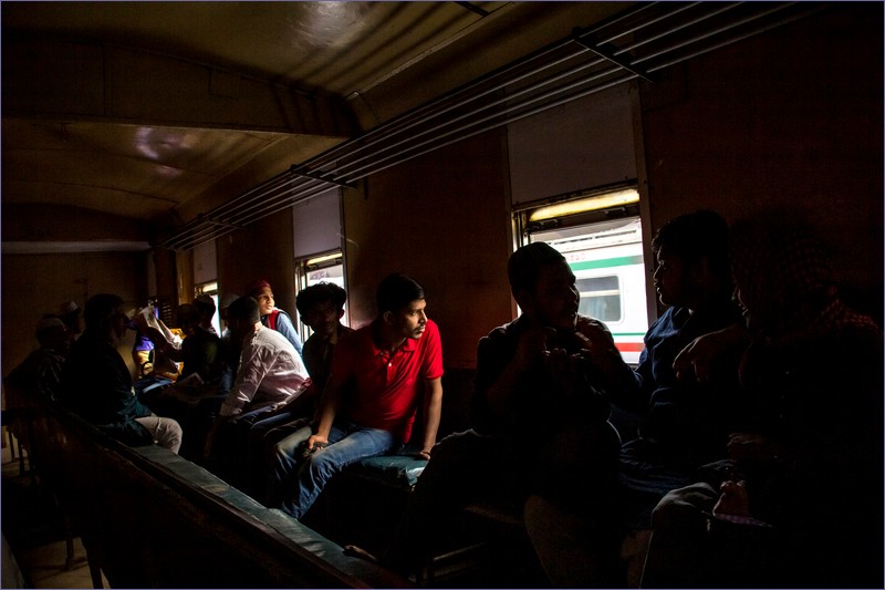 Dhaka train