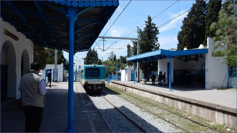 Tunis train
