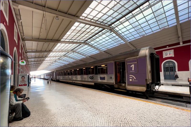 Trains in Lisbon