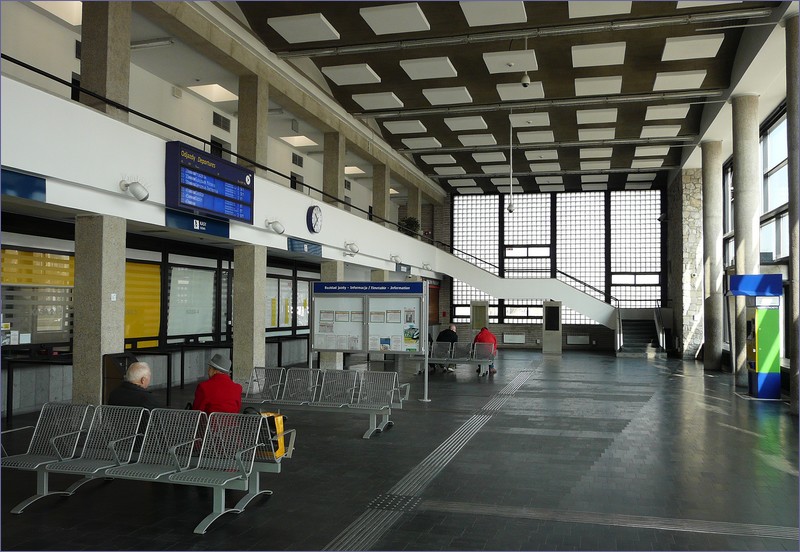 Train stations in Warsaw