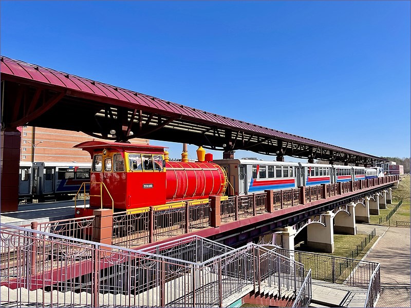 Children's Railway in Yekaterinburg (Photo: Vyacheslav Bukharov, CC-BY-SA, Wikimedia Commons)