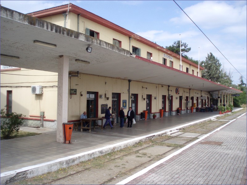 Trains between North Macedonia and Greece