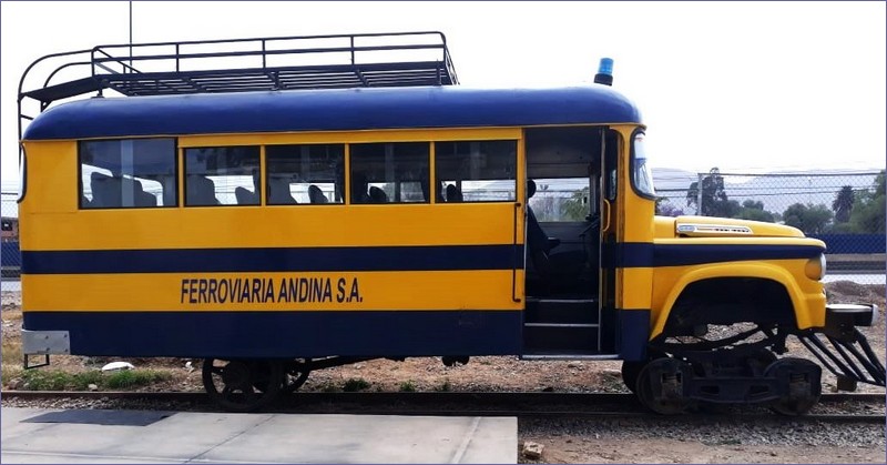 Bolivia railbus