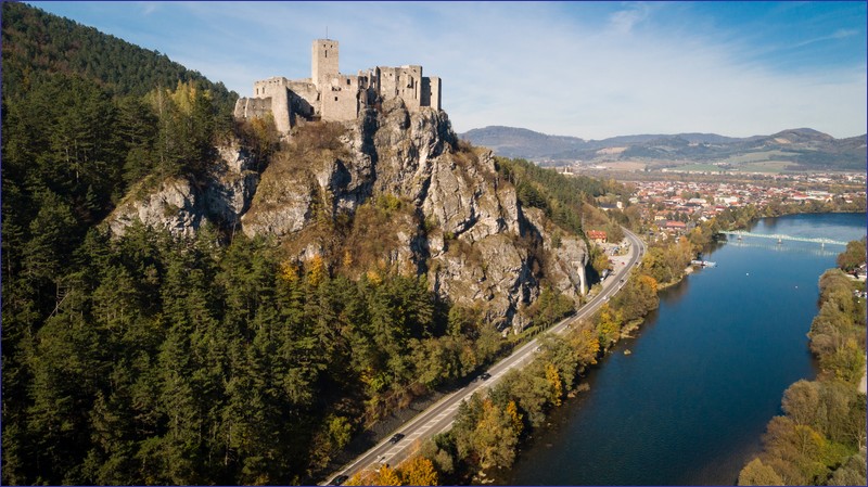 Strečno