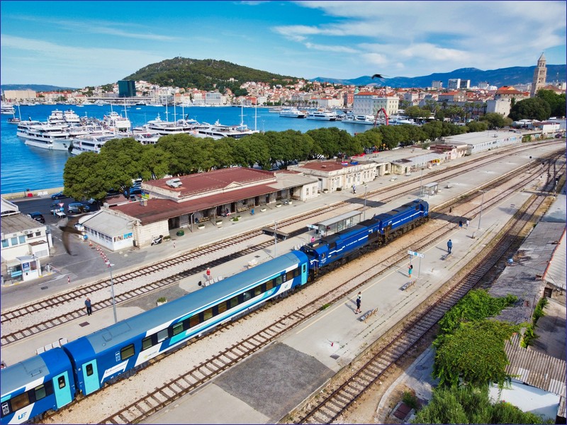 Seasonal train Budapest - Split