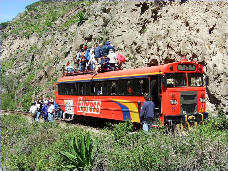 Ecuador train