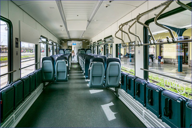 Slovenia train