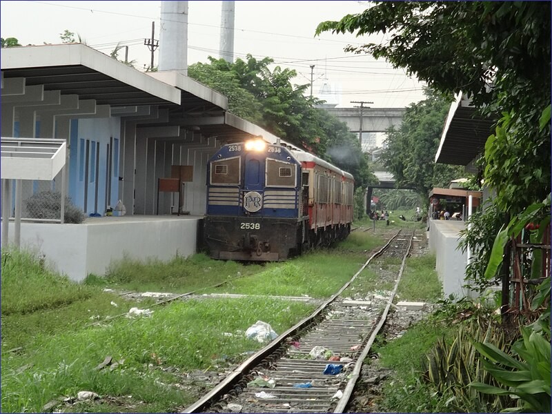 Philippines train