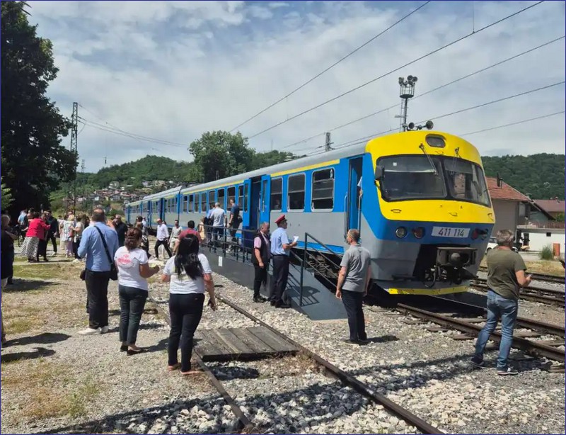 Bosnia train