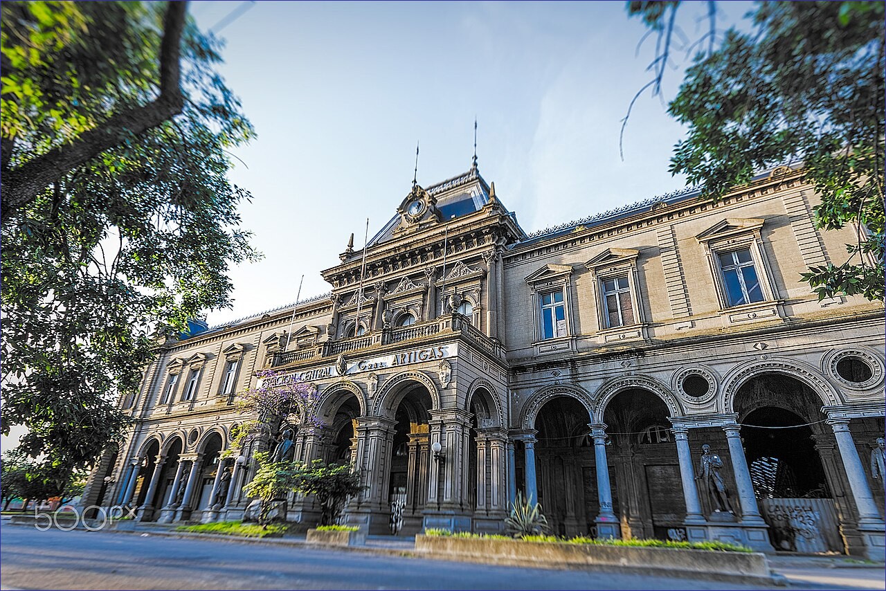 Montevideo train station