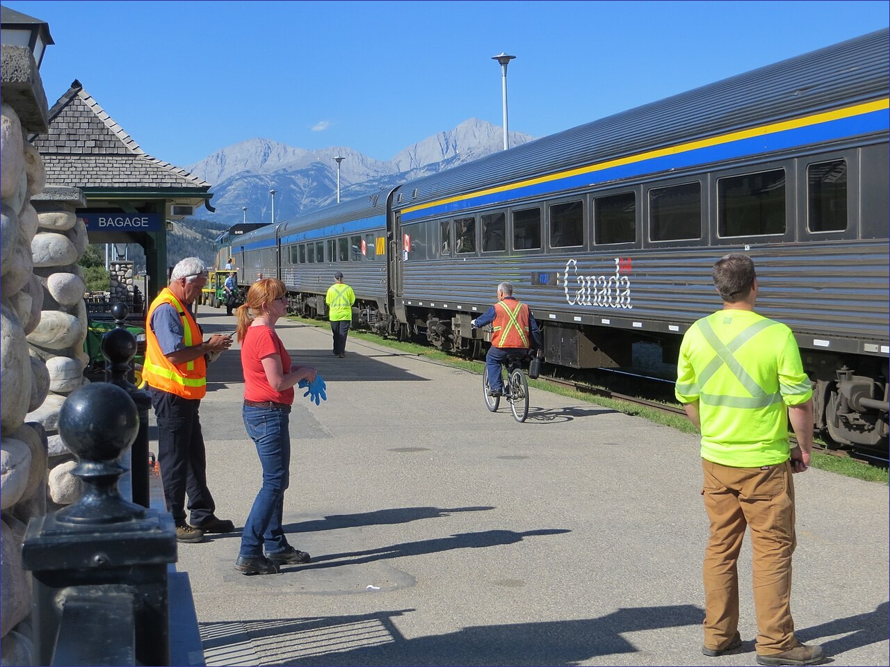 Train travel in Canada